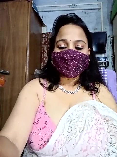 Stripchat-Public.Show-f-summi579-2024.10.04.172522