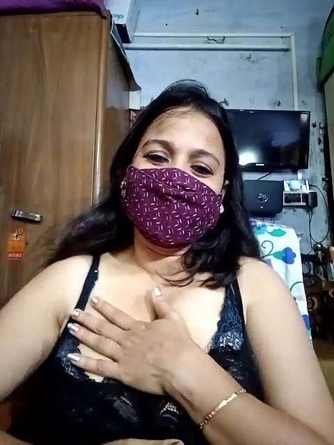 Stripchat-Public.Show-f-summi579-2024.09.18.171439