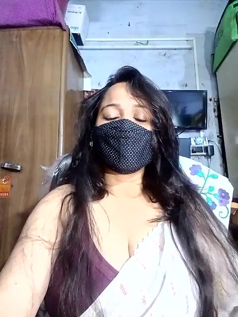 Stripchat-Public.Show-f-summi579-2024.09.05.172536