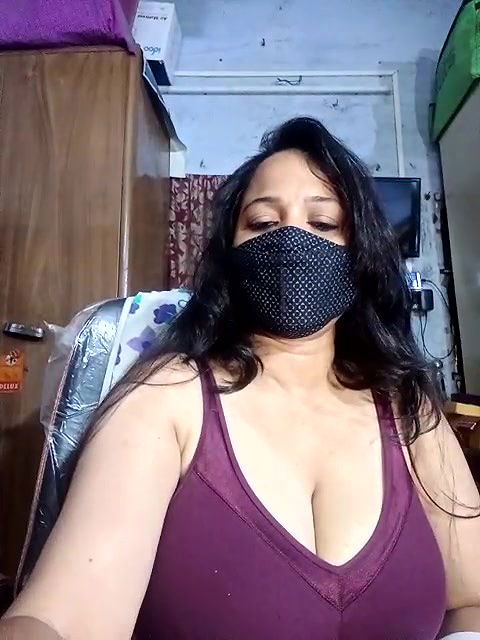 Stripchat-Public.Show-f-summi579-2024.09.05.172536