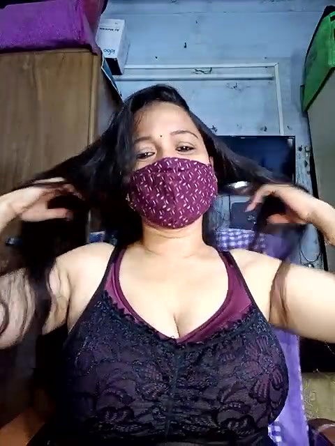 Stripchat-Public.Show-f-summi579-2024.08.31.024918