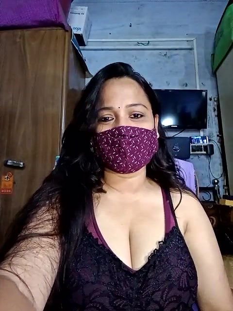 Stripchat-Public.Show-f-summi579-2024.08.31.024918