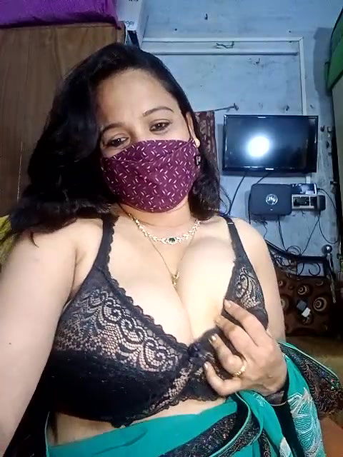 Stripchat-Public.Show-f-summi579-2024.08.09.170756