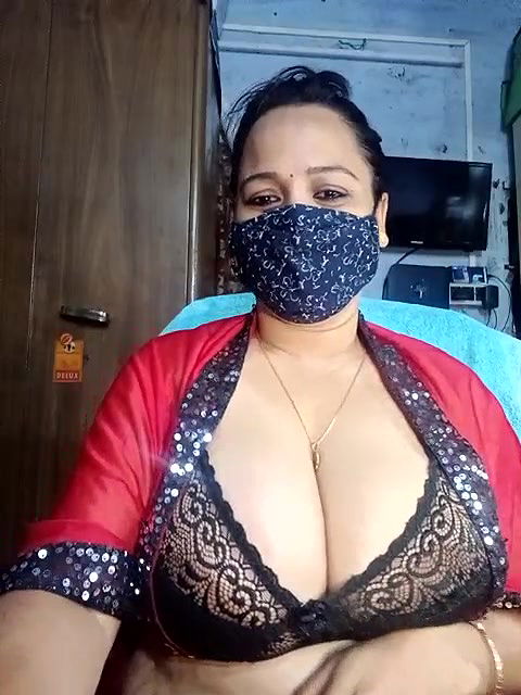 Stripchat-Public.Show-f-summi579-2024.08.01.044531