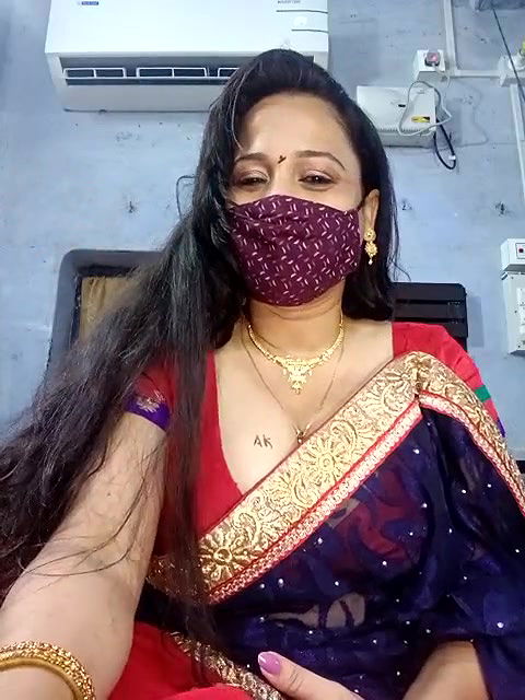 Stripchat-Public.Show-f-summi579-2024.07.17.165055