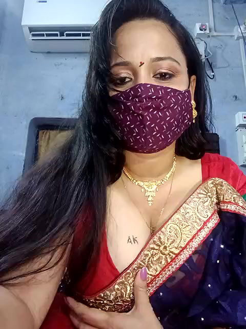 Stripchat-Public.Show-f-summi579-2024.07.17.165055