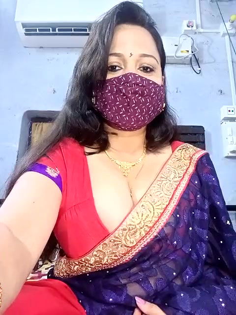 Stripchat-Public.Show-f-summi579-2024.07.17.092407