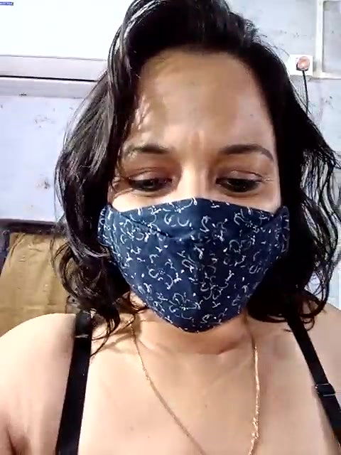 Stripchat-Public.Show-f-summi579-2024.05.24.121359