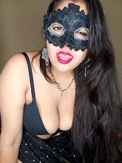 Stripchat-Public.Show-c-Nandinikhan-2024.07.02.190315