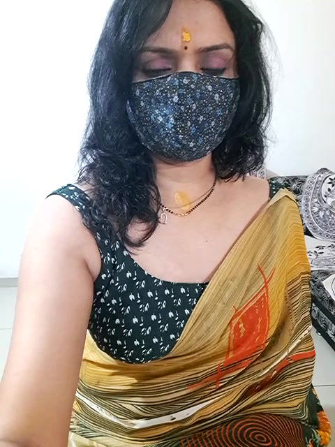 Stripchat-Public.Show-f-khushikhushi-2024.08.15.072901