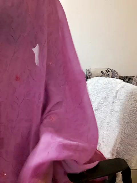 Stripchat-Public.Show-f-khushikhushi-2024.07.14.182555