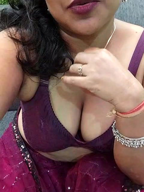 Stripchat-Public.Show-f-joya_bhabi-2024.06.24.185338