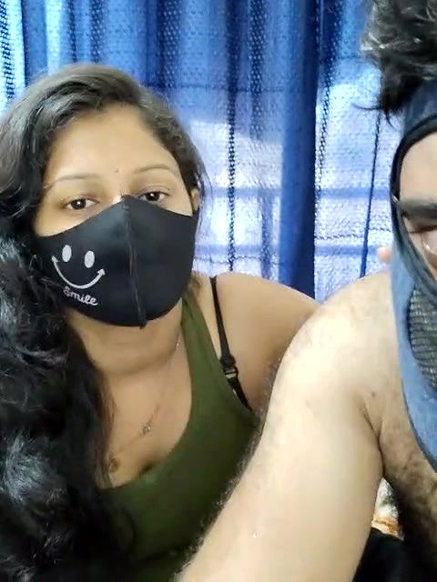 Stripchat-Public.Show-c-IND_COUPLE1-2024.04.09.101052