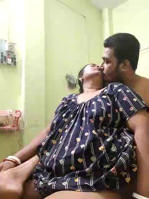 Stripchat-Public.Show-c-Bindaascouple-2023.12.27.103138