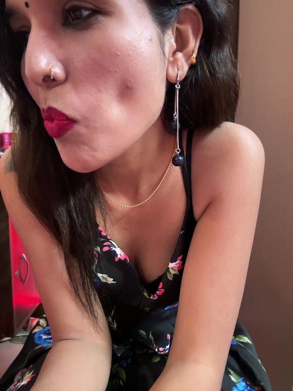 Stripchat-Public.Show-f-Meenakshi–2024.07.25.195848