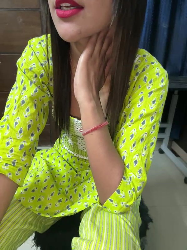 Stripchat-Public.Show-f-Meenakshi–2024.06.18.095618