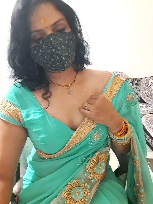 Stripchat-Public.Show-f-khushikhushi-2024.07.05.082426