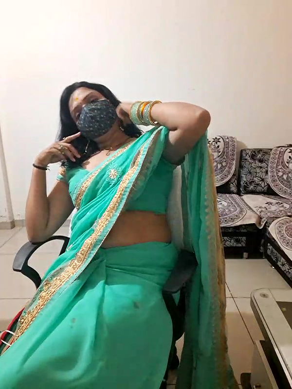 Stripchat-Public.Show-f-khushikhushi-2024.07.05.082426