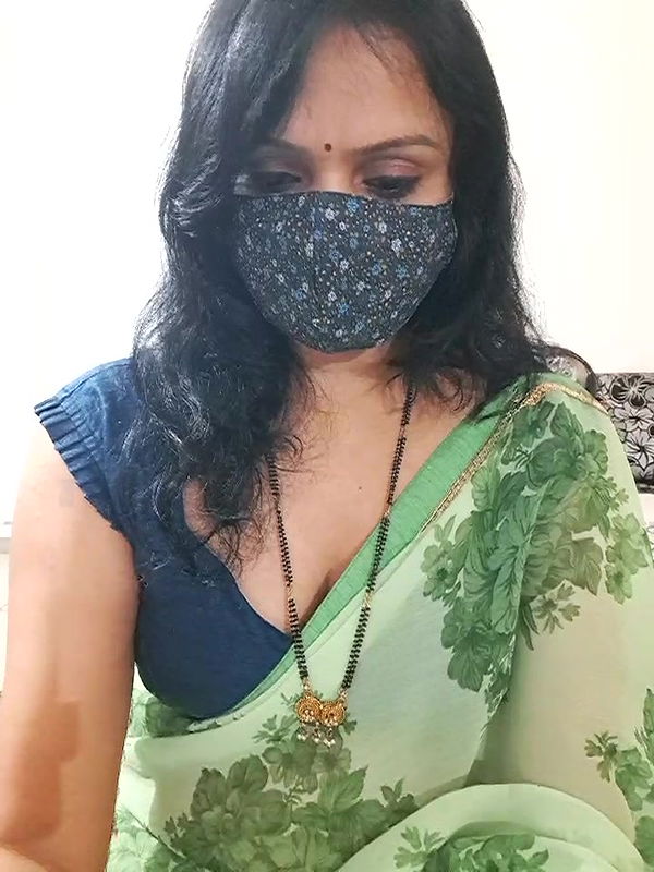 Stripchat-Public.Show-f-khushikhushi-2024.05.24.173316