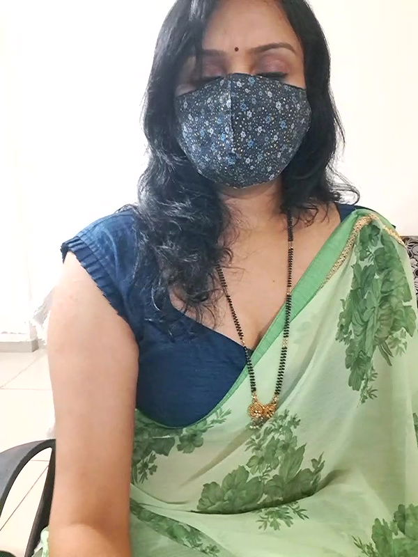 Stripchat-Public.Show-f-khushikhushi-2024.05.24.173316