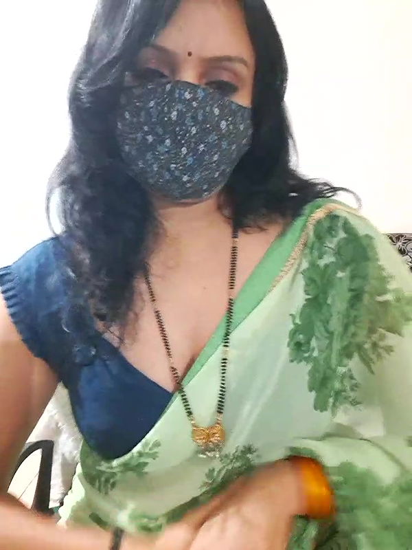 Stripchat-Public.Show-f-khushikhushi-2024.05.24.173316