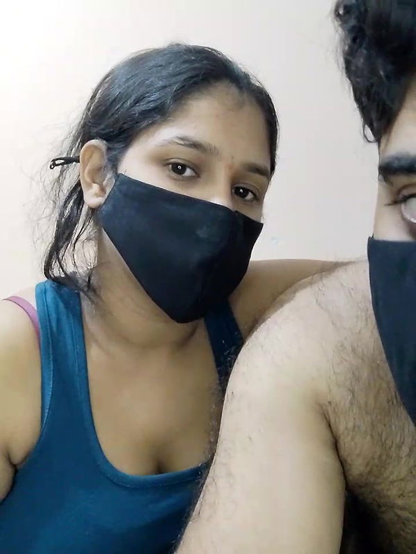 Stripchat-Public.Show-c-IND_COUPLE1-2024.09.10.174432