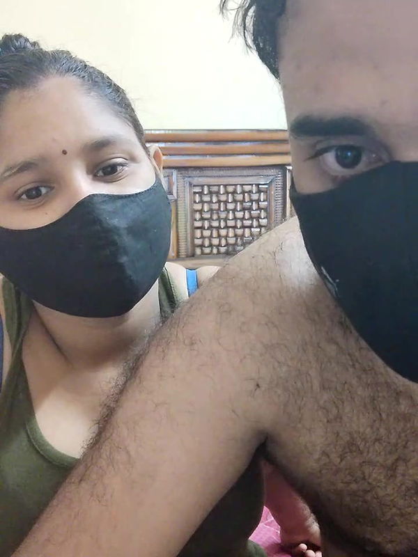 Stripchat-Public.Show-c-IND_COUPLE1-2024.08.24.084732