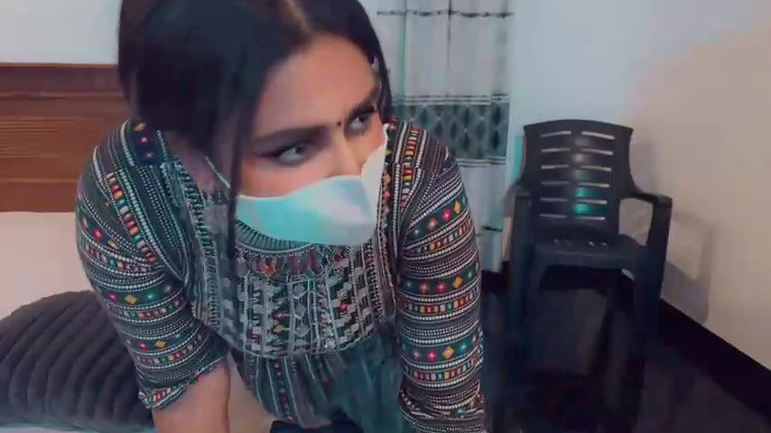 Stripchat-Public.Show-c-SonY_CaM-2024.09.11.185729