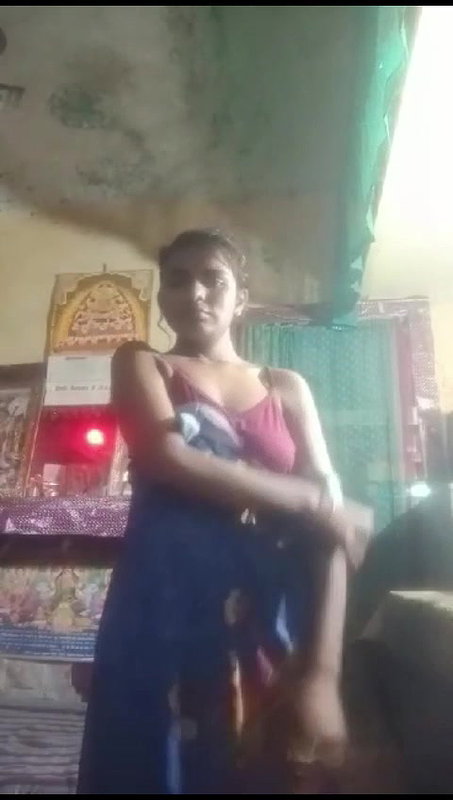 Desi village girl making videos for lover