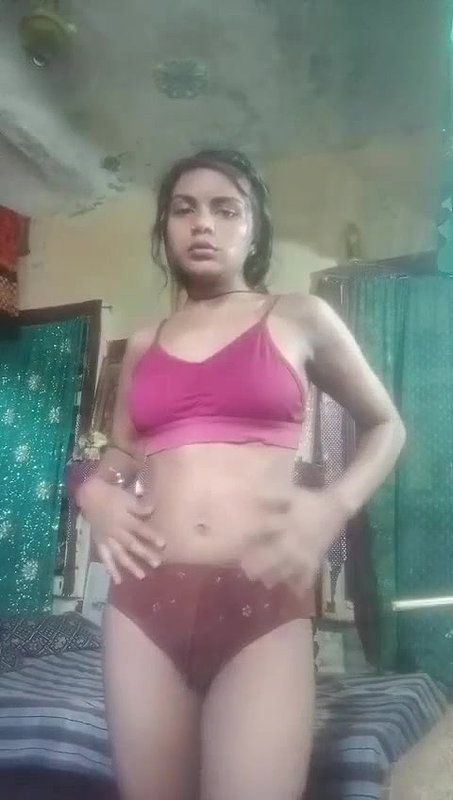 Desi village girl making videos for lover