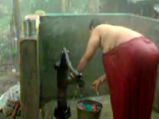 bbw indian bhabhi taking shower from pump