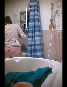 bengali beauty sofia rai shower mms
