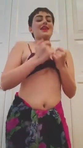 desi Modrn aunt nippls out