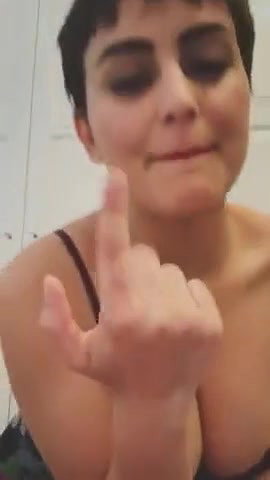 desi Modrn aunt nippls out