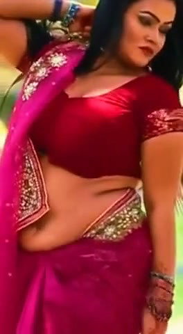 Non Nude BUt wat a Bhabhi