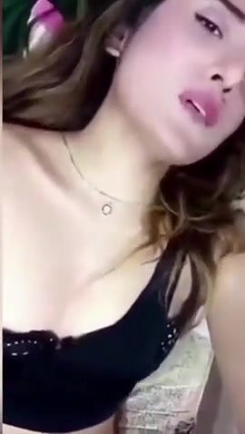 Paki Cutie SElfie