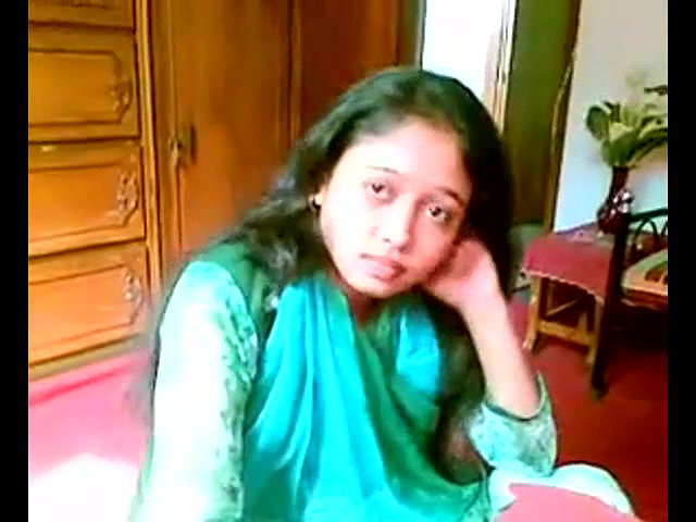 kolkata college girl boob pressed