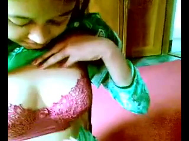 kolkata college girl boob pressed