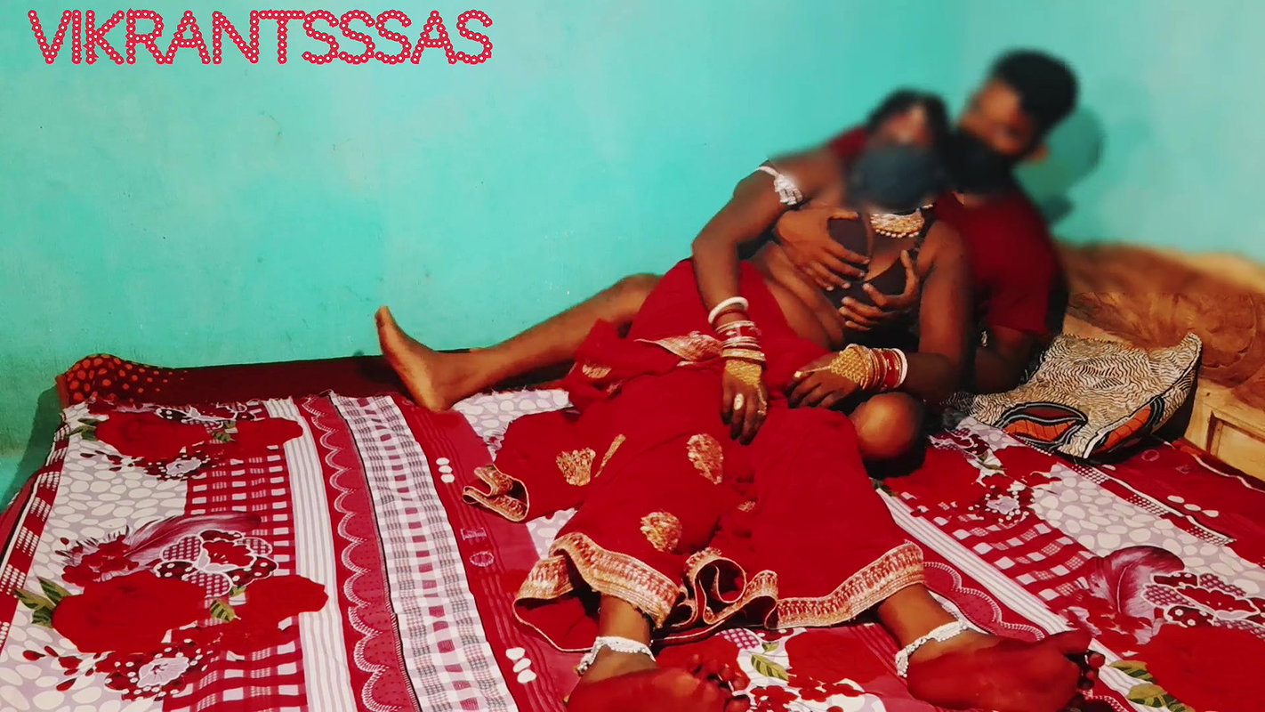 Usha bhabhi ne aapne devar k sath suhagrat manaya