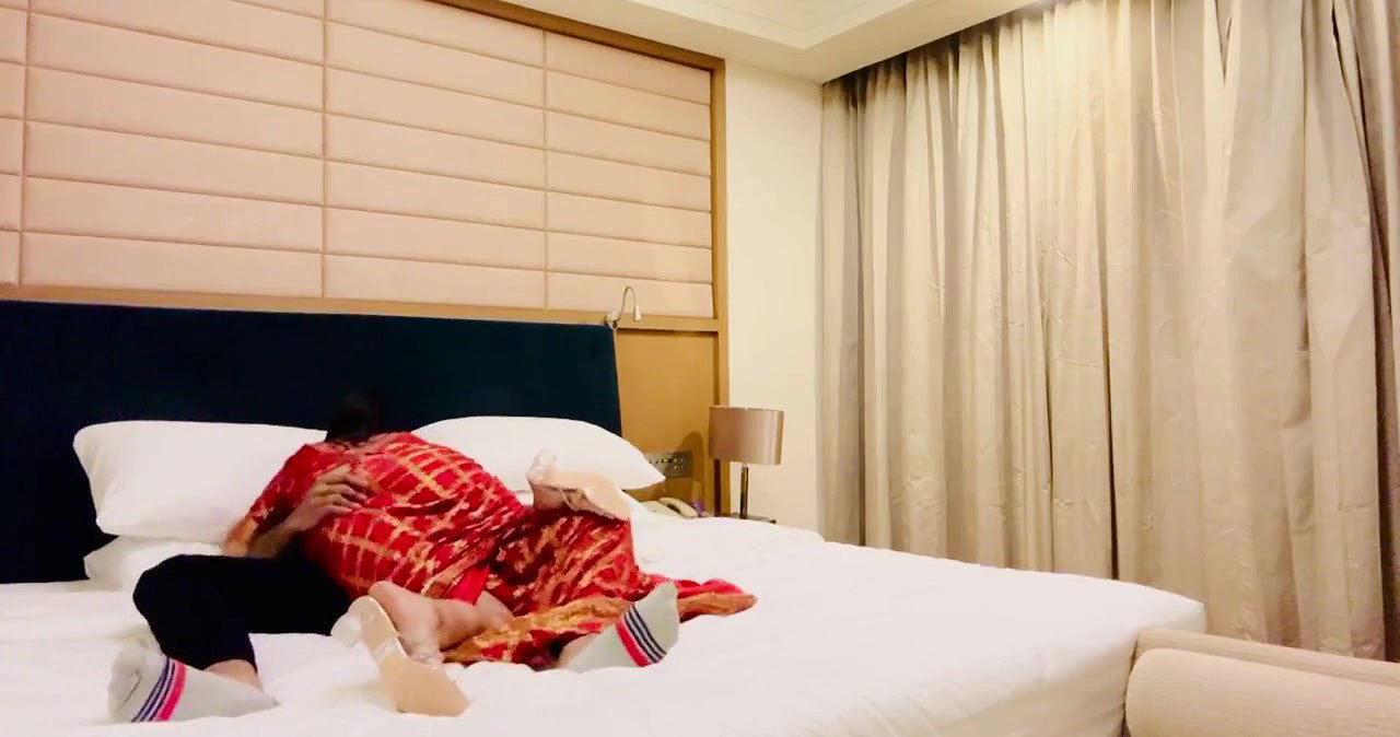 Bhabhi Fucking Wid Neighbour in Karvachaut ki raat Hindi Audio