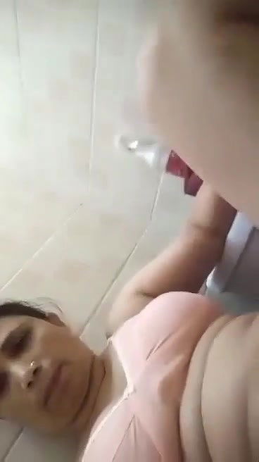 Horny Milf Masturbating Squirting 3Times