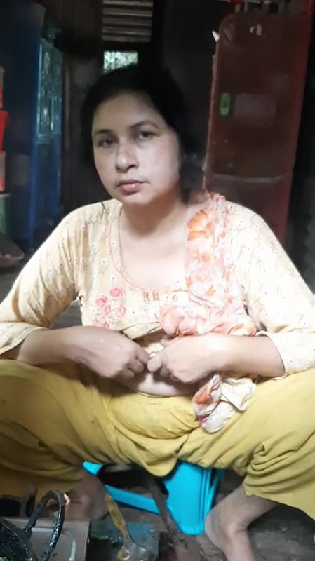 Desi village bhabi quick boobs show