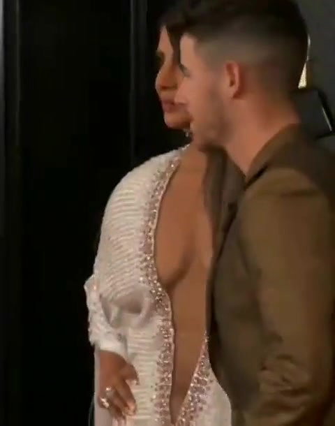 Priyanka CHopra wat a Wide Show