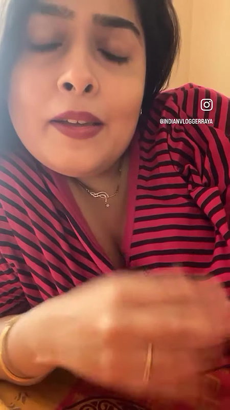Indian vlogger raya-7