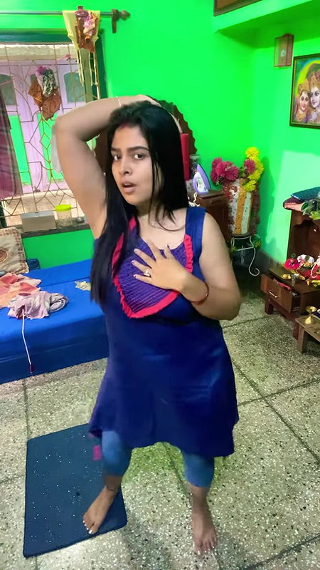 Indian vlogger raya-3