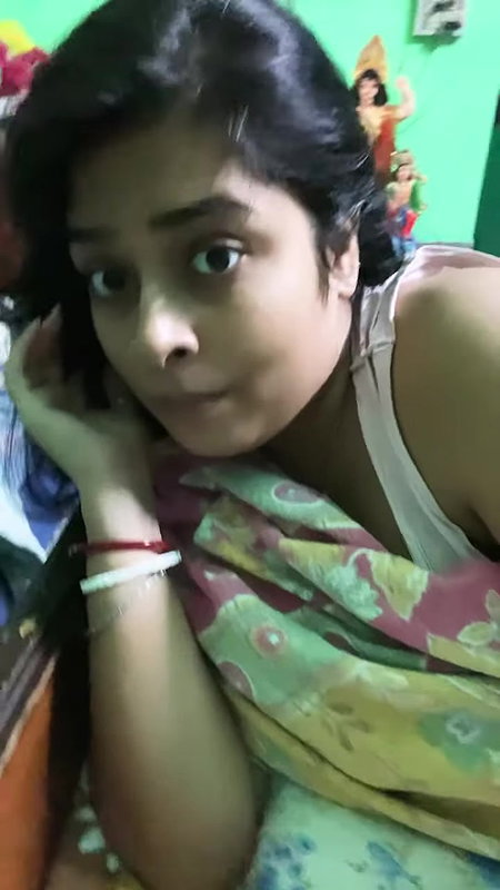 Indian vlogger raya-1