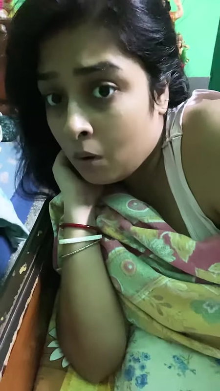 Indian vlogger raya-1