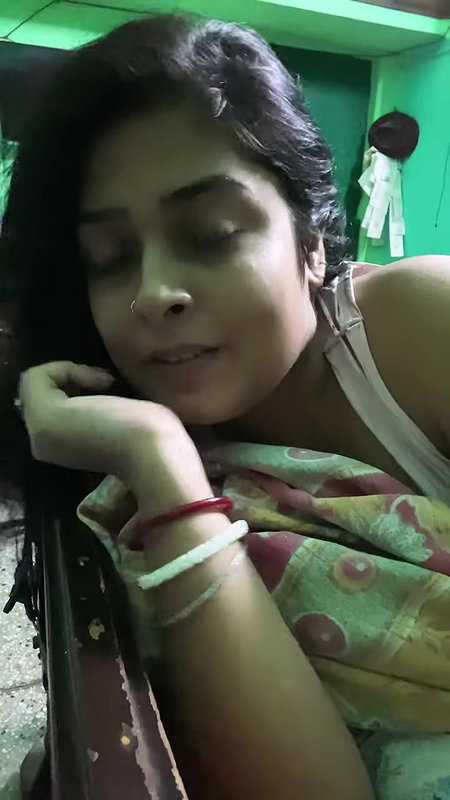 Indian vlogger raya-1