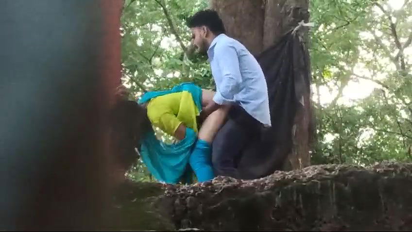 Lover fucking outdoor, secretly recorded