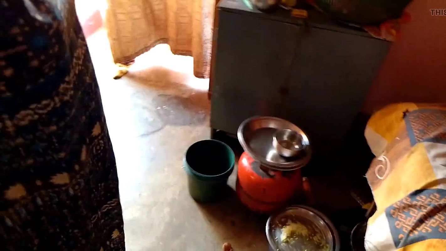 Bhabhi Ko Padke PeLa Din Me Bohat Maja Aya